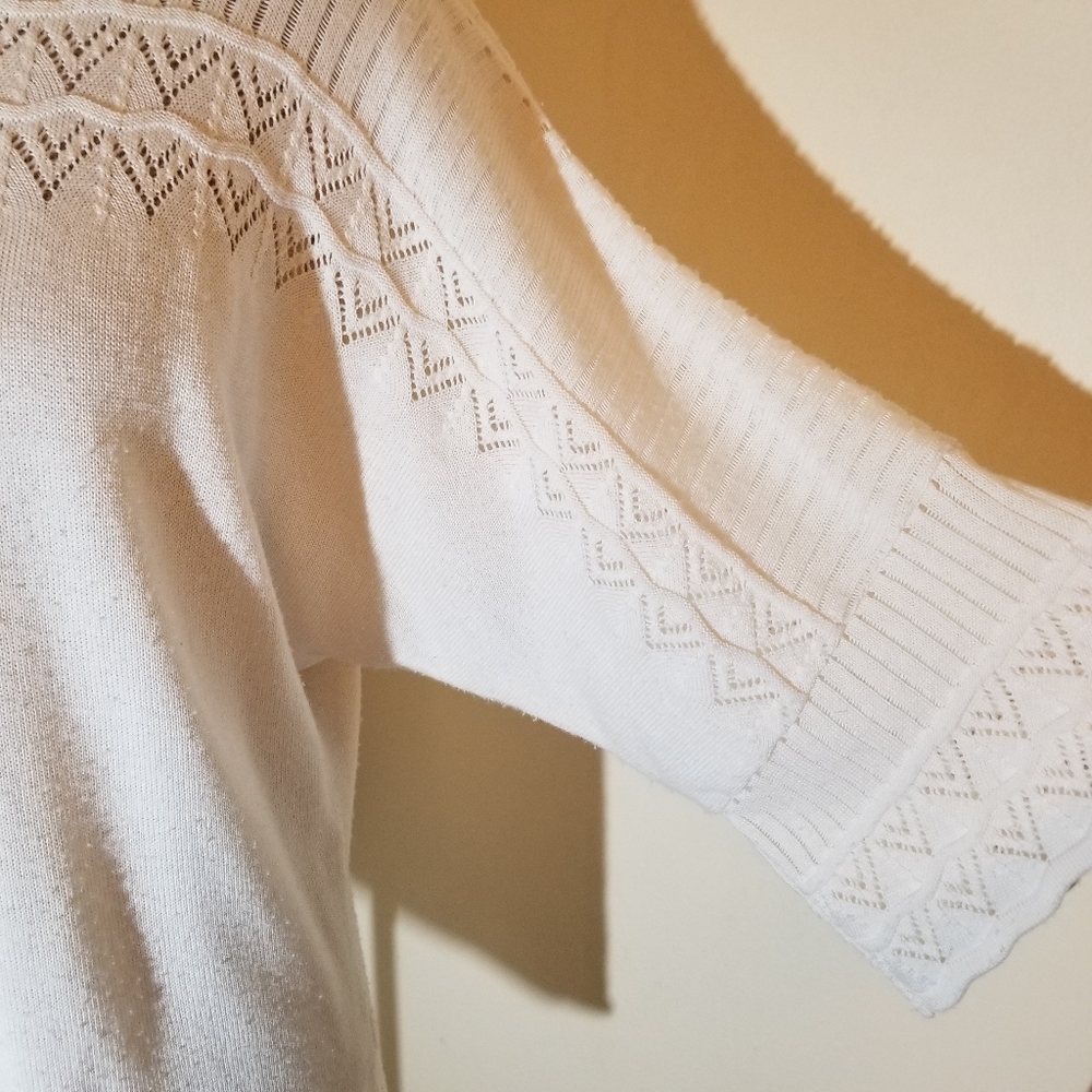 "Red" eggshell knit crew neck sweater size medium - Picture 2 of 7